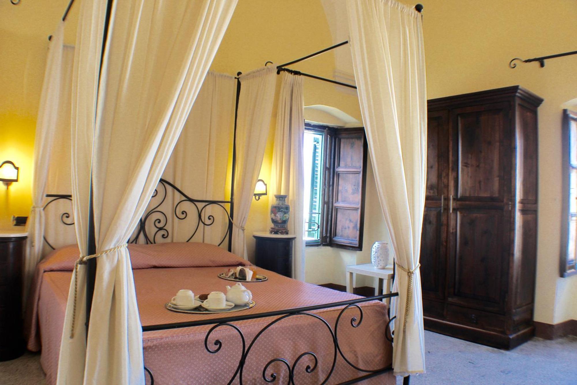 Bed & Breakfast Palazzo Senape De Pace